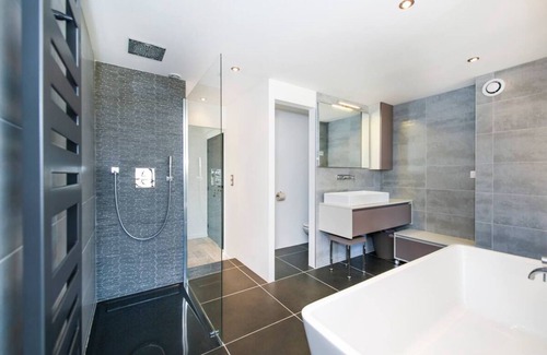 Saint Genes Apartamento | T3 2 bedrooms renovated top floor