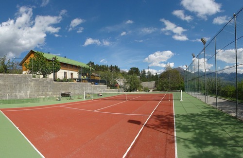 Embrun Apartamento | Apartamento EMBRUN tipo 3 Mansardé, tenis privado en un parque de 2 hectáreas