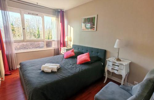 Elancourt Apartamento | T3 COSY petit balcon 5mins France miniature