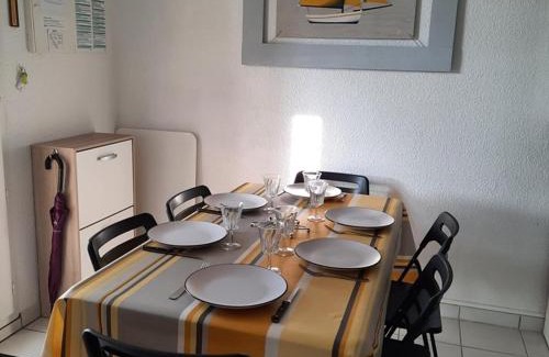 Soustons Apartamento | T3 Duplex avec Piscine, Tennis, Parking et Terrasse à Soustons - FR-1-379-78