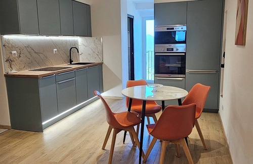 Sartene Apartamento | T3 Hyper Centre Sartene Calme,fraîchement Rénové Avec des Matériaux de Qualités