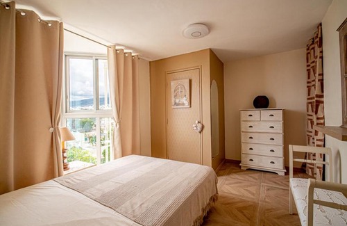Saint-Denis Apartamento | T3 - L' Anaxa - 65m² - champ fleuri, 2 chambres.