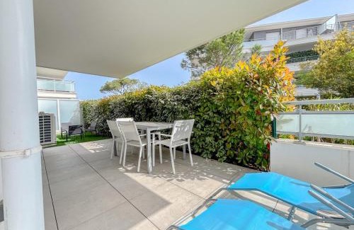 Puget-sur-Argens Apartamento | T3 lumineux avec jardin, parking et piscine