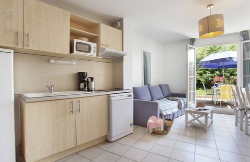 Cabries Apartamento | T3 Meublé Avec Terrasse à Cabriès - Résidence Service Avec Piscine & Golf