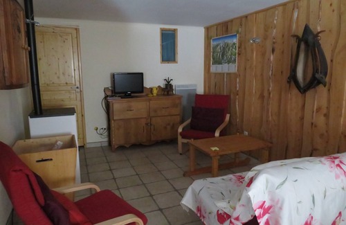Besse Apartamento | T3 60m² casa de planta (4/6 pers.) En el pueblo de montaña clasificado (1550)