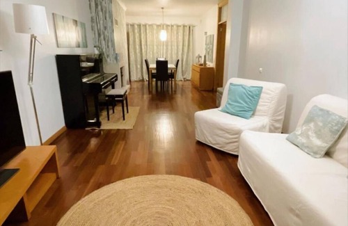Valongo Apartamento | T3 Perfeito Para Famílias, com Varanda, Churrasqueira e Fácil Acesso à Cidade!