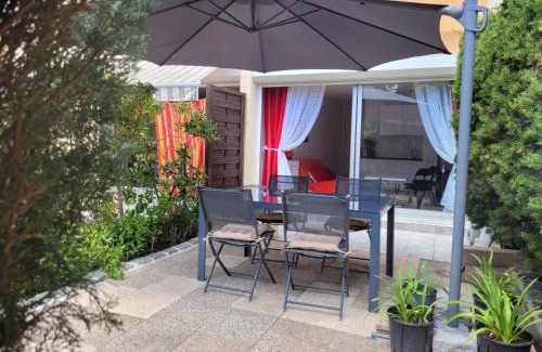 Boulouris-sur-Mer Apartamento | T3 RDJ south, Sea exit from residence