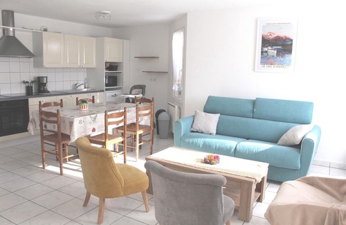 Doussard Apartamento | T3 single-storey apartment in quiet central Doussard
