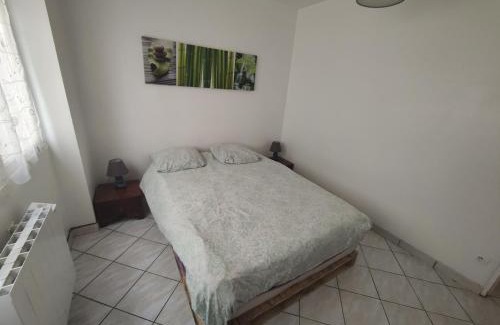 Chalette-sur-Loing Apartamento | T3 spacieux proche gare Montargis Wifi linges fournis