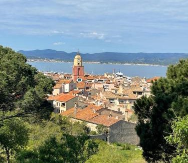 La Croix-Valmer Apartamento | T3 Vignes & Terrasse 25 m2 au calme - Vue verdoyante - À 7 min de la plage - Parking Gratuit - La Croix-Valmer