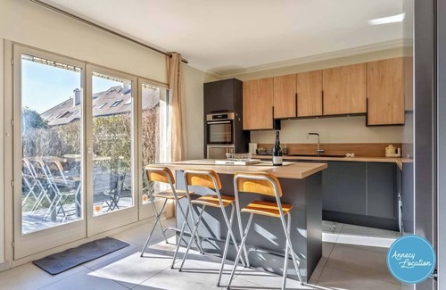 Menthon-Saint-Bernard Apartamento | T4 Apartment – Les Charmilles