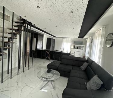 Frontenex Casa | T4 TRES HAUT STANDING 130 mètres carré