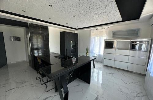 Frontenex Casa | T4 TRES HAUT STANDING 130 mètres carré