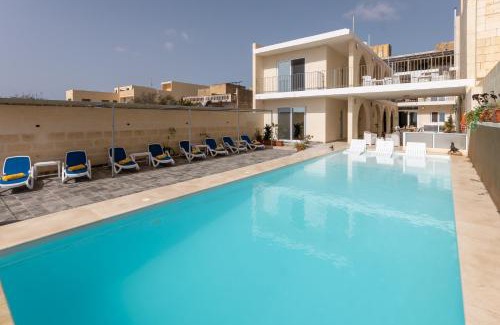 Xewkija Hotel | Ta'Battista Guesthouse with pool - Gozo
