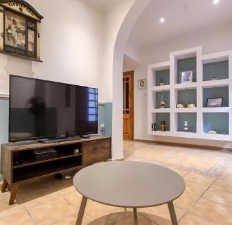 Birgu Apartamento | Ta' Lorita - Charming & Cosy Ground Floor Family Home