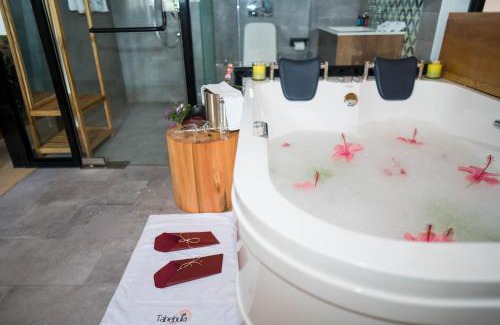 Fort Portal Complejo | Tabebuia Spa and Safari Resort