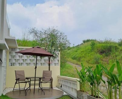 Bandung Casa | Tabebuya Rumah Liburan Keluarga
