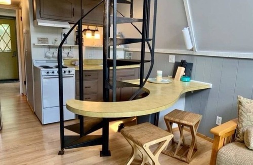 Lampe Casa | Table Rock Lake Cabin @ Black Oak Resort