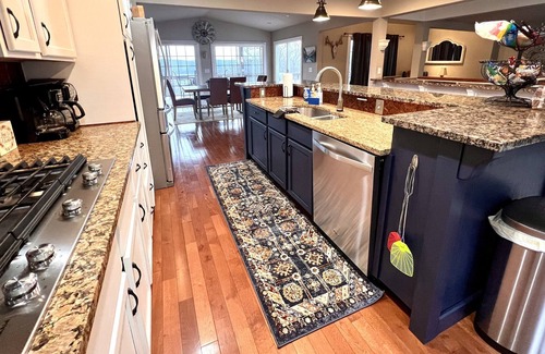 Omaha Casa | Table Rock Lake View House with private pool and Hot tub!! Marina minutes away