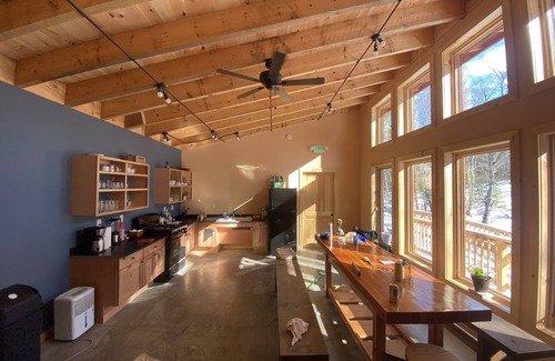 Sand Lake Cabina | Taborton Harvest Timber Trails Unique cabin experience