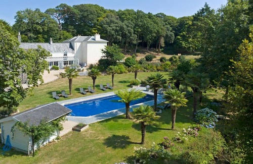 Camborne Cabaña | Tack Room a luxury Poldark retreat