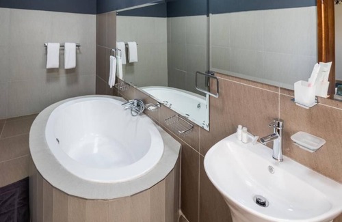 Downtown Johannesburg Hotel | Tacoa Boutique Hotel