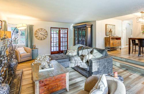 Tillicum Casa | Tacoma Retreat with Fire Pit - Walk to Lake Access!