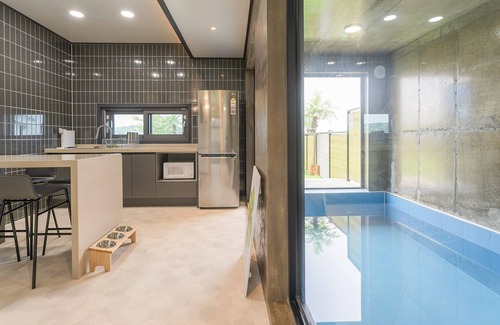Chogaesan Casa | Taean Aloha Oe Pet Pool Villa
