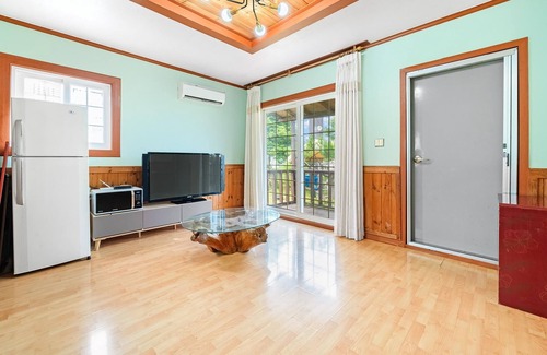 Kasinae Casa | Taean Hagampo Coastvalley Pension