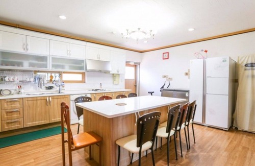 Nam Casa | Taean Sunflower Pension