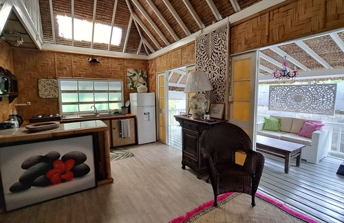 Punaauia Chalet De Esquí | TAHITI - FARE RAU PITI