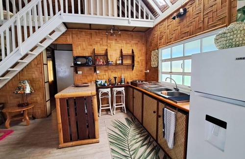 Punaauia Chalet De Esquí | TAHITI - FARE RAU PITI