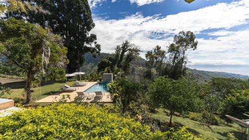 Pirae Casa | TAHITI - Villa Aorai Hills & Pool