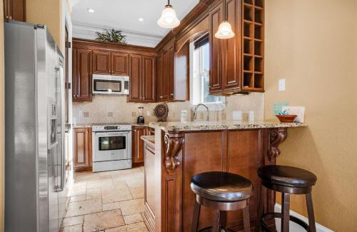 Villages of Crystal Beach Casa | Tahitian Paradise