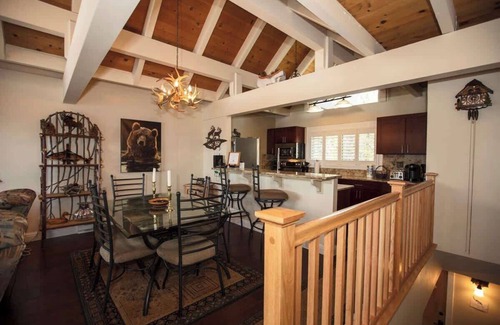 Tahoe City Casa | Condominio de lujo frente al lago para una relajación total