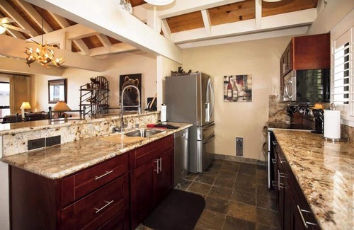 Tahoe City Casa | Condominio de lujo frente al lago para una relajación total