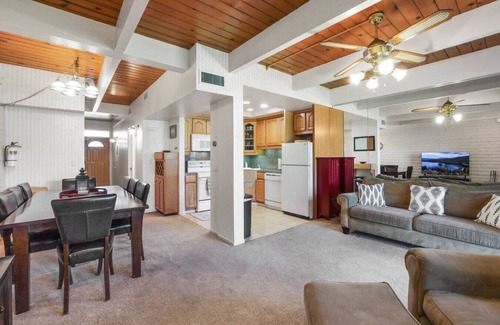 Tahoe Keys Casa | Tahoe Keys Townhouse with Boat Dock