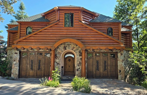 Brockway Casa | Tahoe luxury Brockway Springs Resort lakefront and heated pool year round