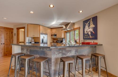 Talmont Casa | Tahoe Point of View - Amazing Lake Views at this 4BR w Hot Tub, Sauna, Near Skiing