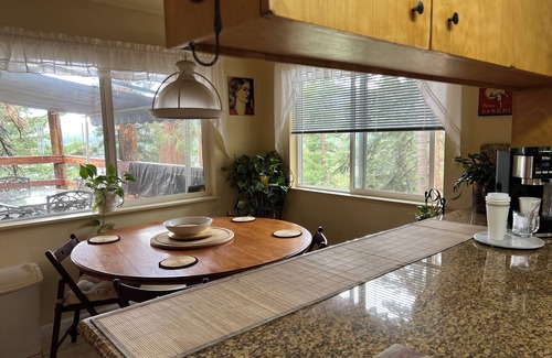 Zephyr Cove Casa | Retiro Tahoe: Vistas acogedoras, privadas, totalmente equipadas e impresionantes