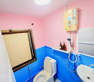 Ko Sichang Casa | Tai Note's Room