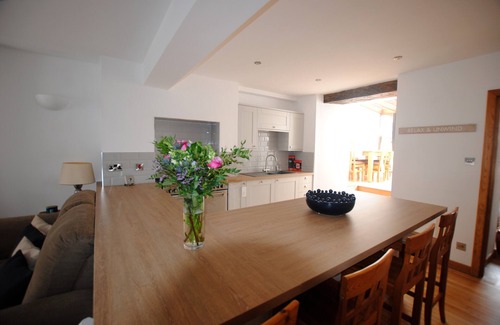 Cellardyke Casa | Tailor's Cottage- beautiful coastal home, Fife