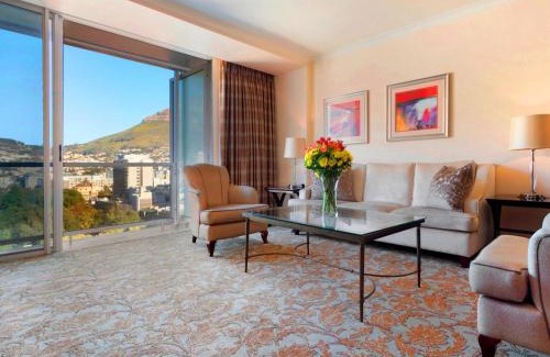 Bo'Kaap Apartamento | Taj 2 bed Suite - deluxe hotel suite with lounge, kitchen & stunning Table Mtn views