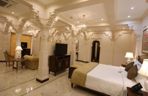 Udaipur City Centre Hotel | Taj Fateh Prakash Palace Udaipur