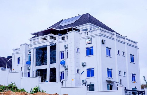 Ado Ekiti Apartamento | TAJ Suites