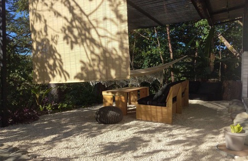 Playa Hermosa Cóbano Casa | Take a break and unwind at this peaceful oasis.