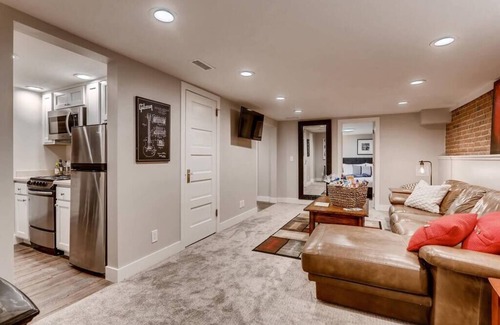 Washington Park West Apartamento | Take a break from the busy downtown scene in lovely Washington Park - dubbed "Wash Park" by locals