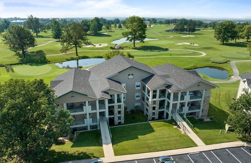 Branson Condominio | Take A Holiday 2 Bedroom Condo by RedAwning