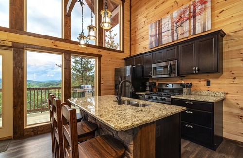 Sevierville Cabina | Take A Paws - 3 Bedrooms, 3 Baths, Sleeps 8 1 Cabin by Redawning