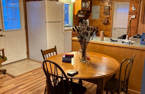 Town of Jerusalem Cabaña | Take it easy at this unique and tranquil country cottage.